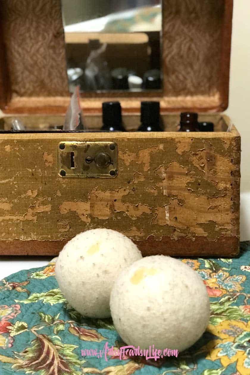Dryer Balls and Essential Oils (Scent Suggestions Included!) You may wonder why use dryer balls and scents instead of chemical dryer sheets or smelly laundry soap! I like to put essential oils on mine to make them smell better. Here are my best tips and ideas for using dryer balls as part of your natural living routine.