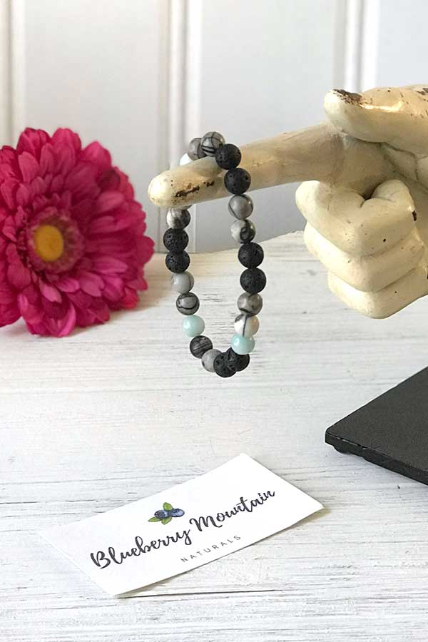 Blueberry Mountain Naturals Essential Oils Bracelet