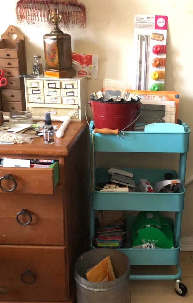 My craft cart - craft room cleaning!