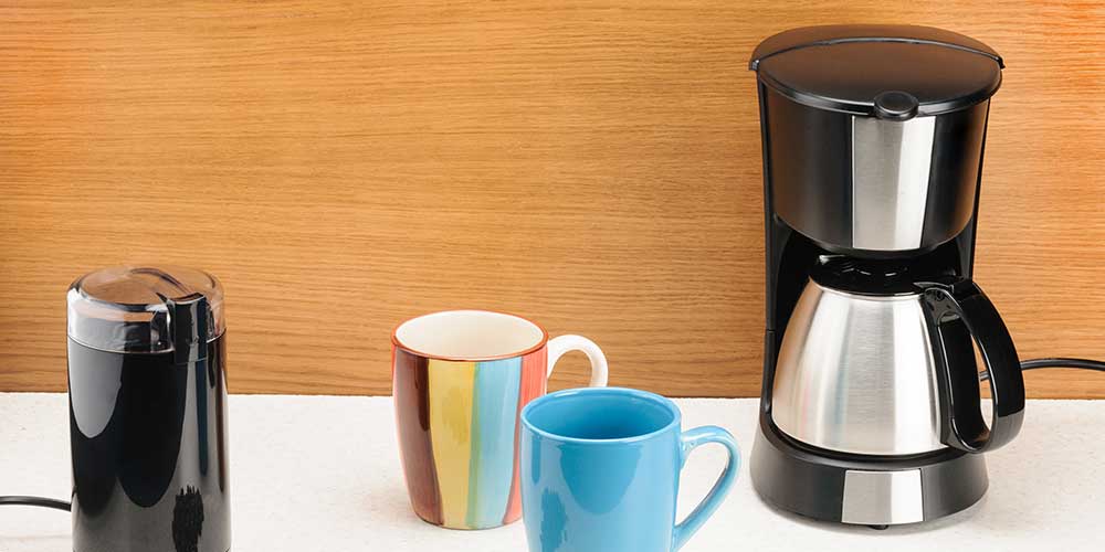 How to clean drip coffee maker