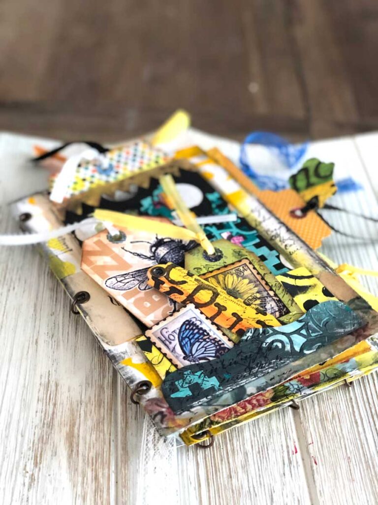 Flip Pages Bee Junk Journal · Artsy Fartsy Life