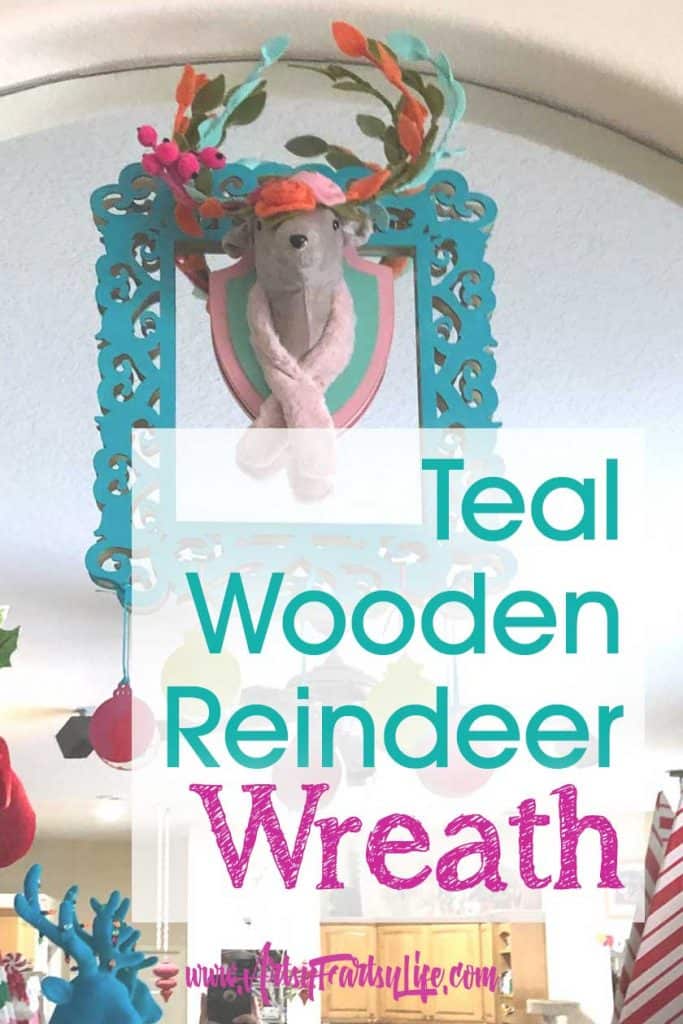 Turquoise Wooden Reindeer Wreath - DIY Christmas Decorations