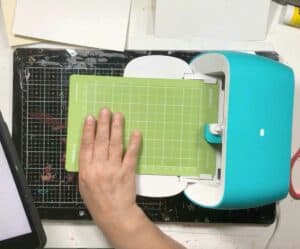 How To Make Reusable Stencils With A Cricut Joy · Artsy Fartsy Life