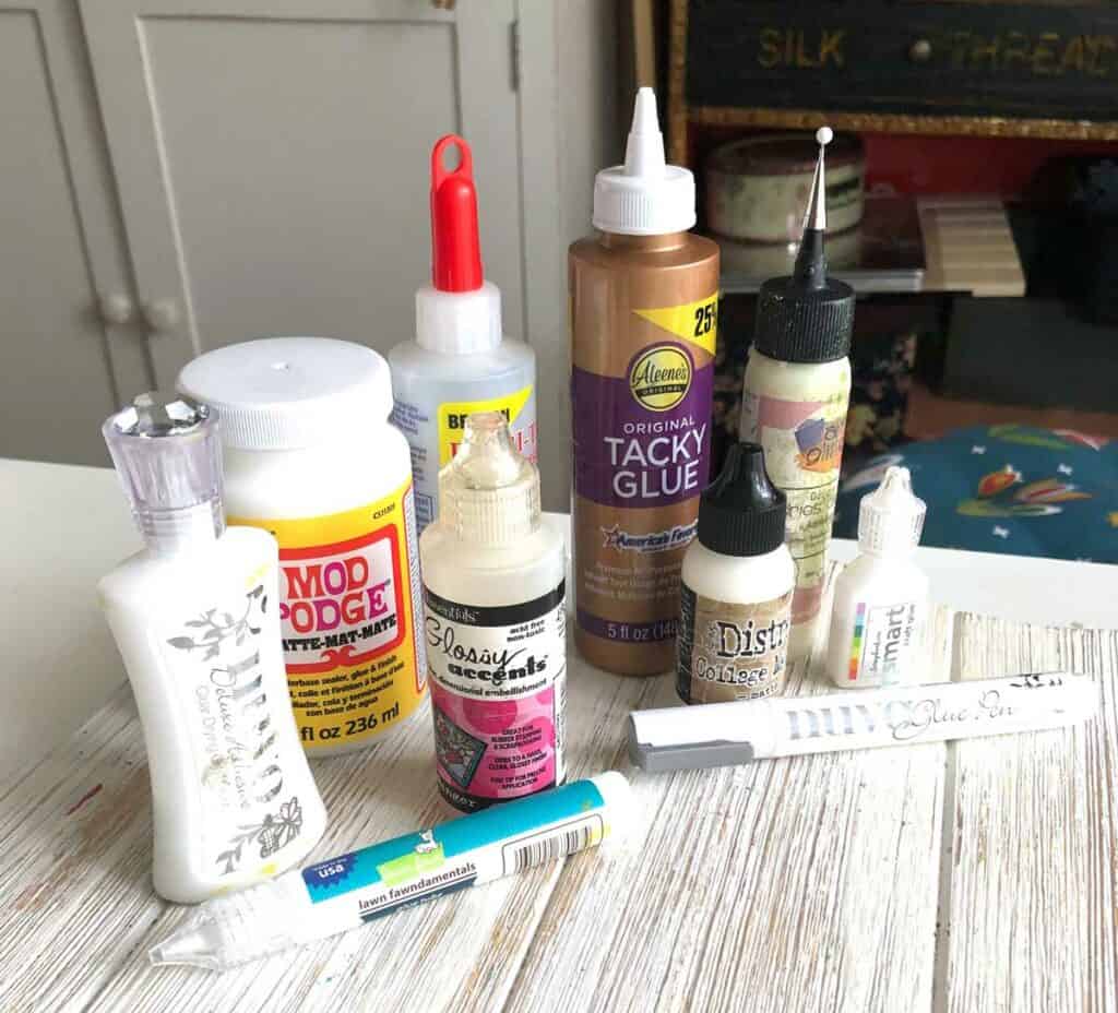 The best glues for scrapbooking in 2023