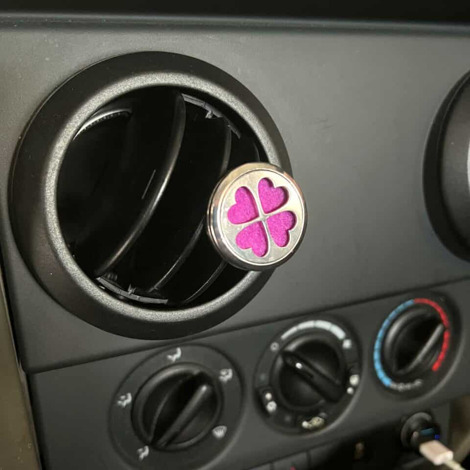 How To Use Essential Oils In Your Car · Artsy Fartsy Life