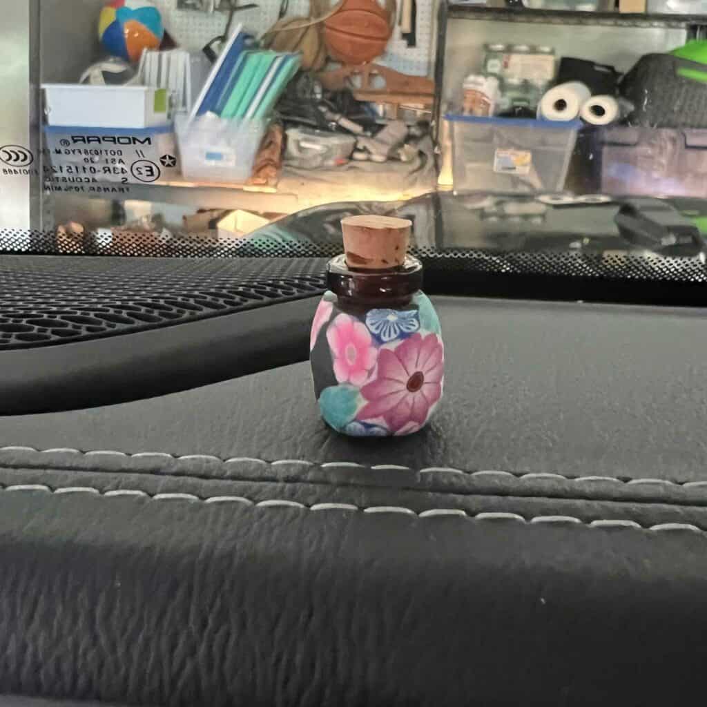 Tiny Essential Oils Bottle for Car Diffusing