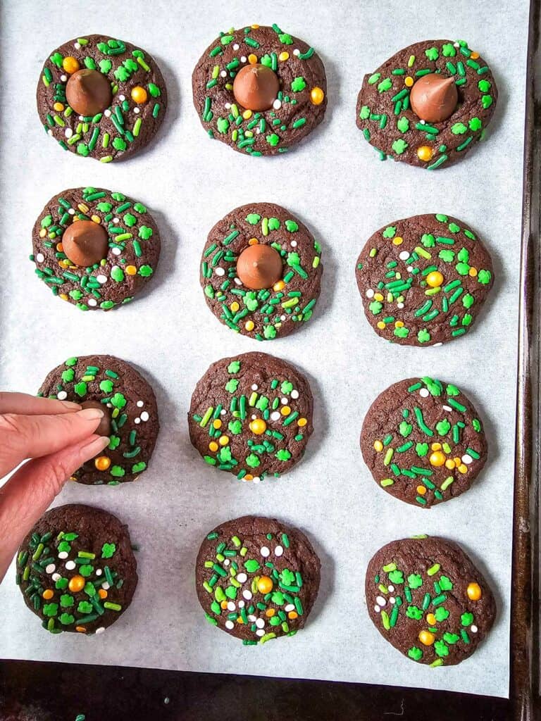 St. Patricks Day Cookies - Cake Cookie Recipe
