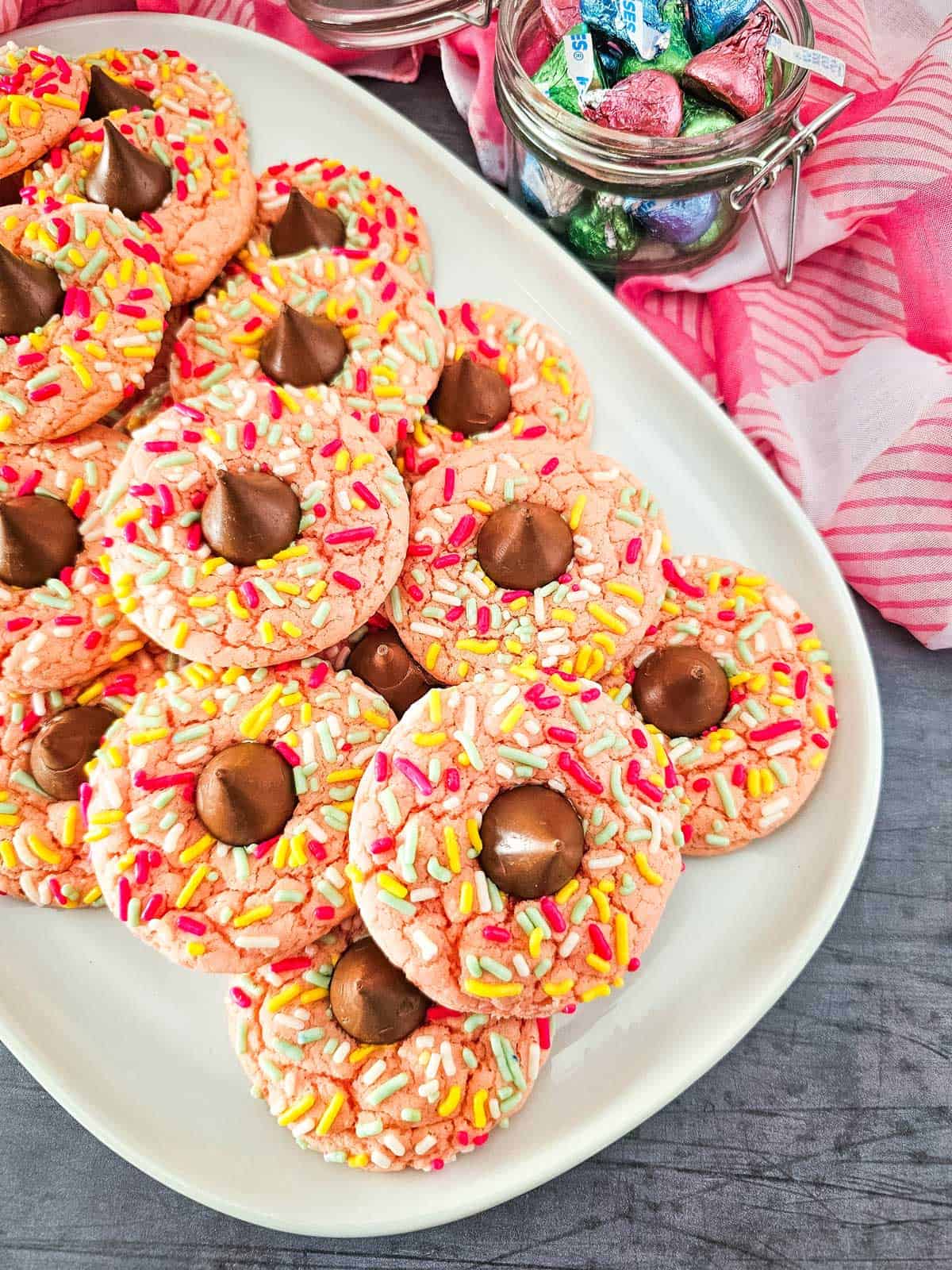 Simple Strawberry Cake Box Cookie Recipe · Artsy Fartsy Life