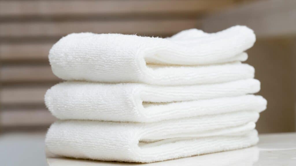 Disposable White Washcloths