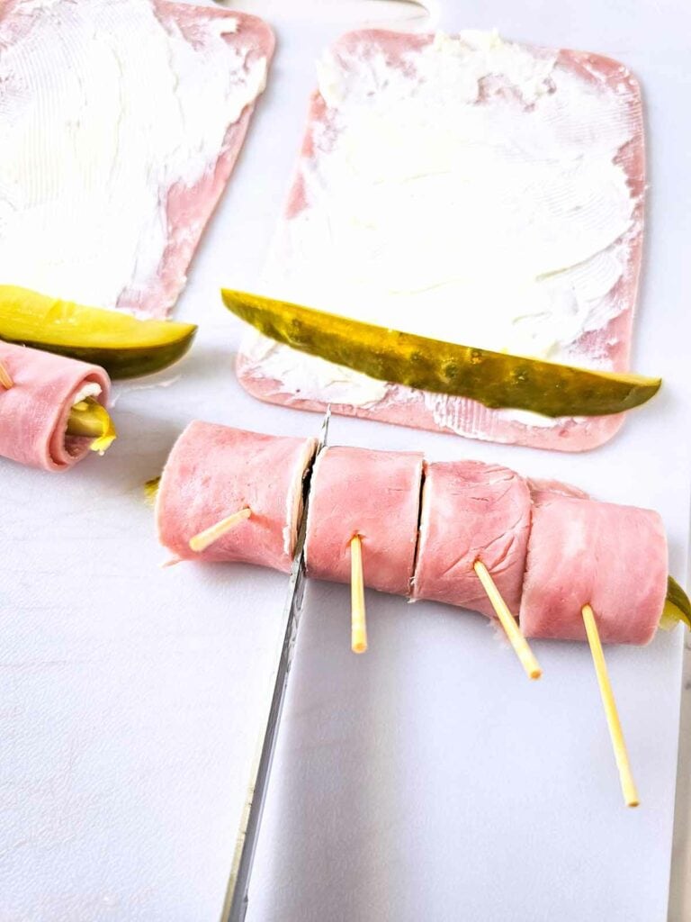 How To Make Easy Ham and Pickle Cream Cheese Rolls
