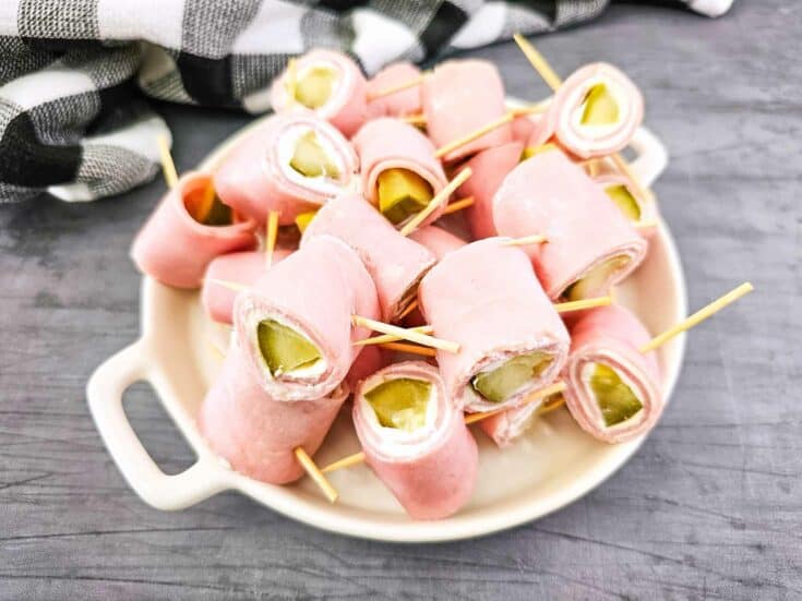 How To Make Easy Ham and Pickle Cream Cheese Rolls