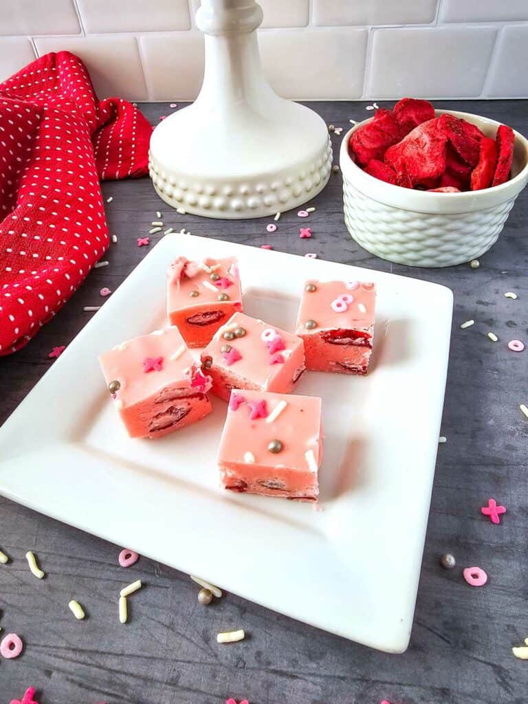 Easy 4-Ingredient Sweet Strawberry Fudge