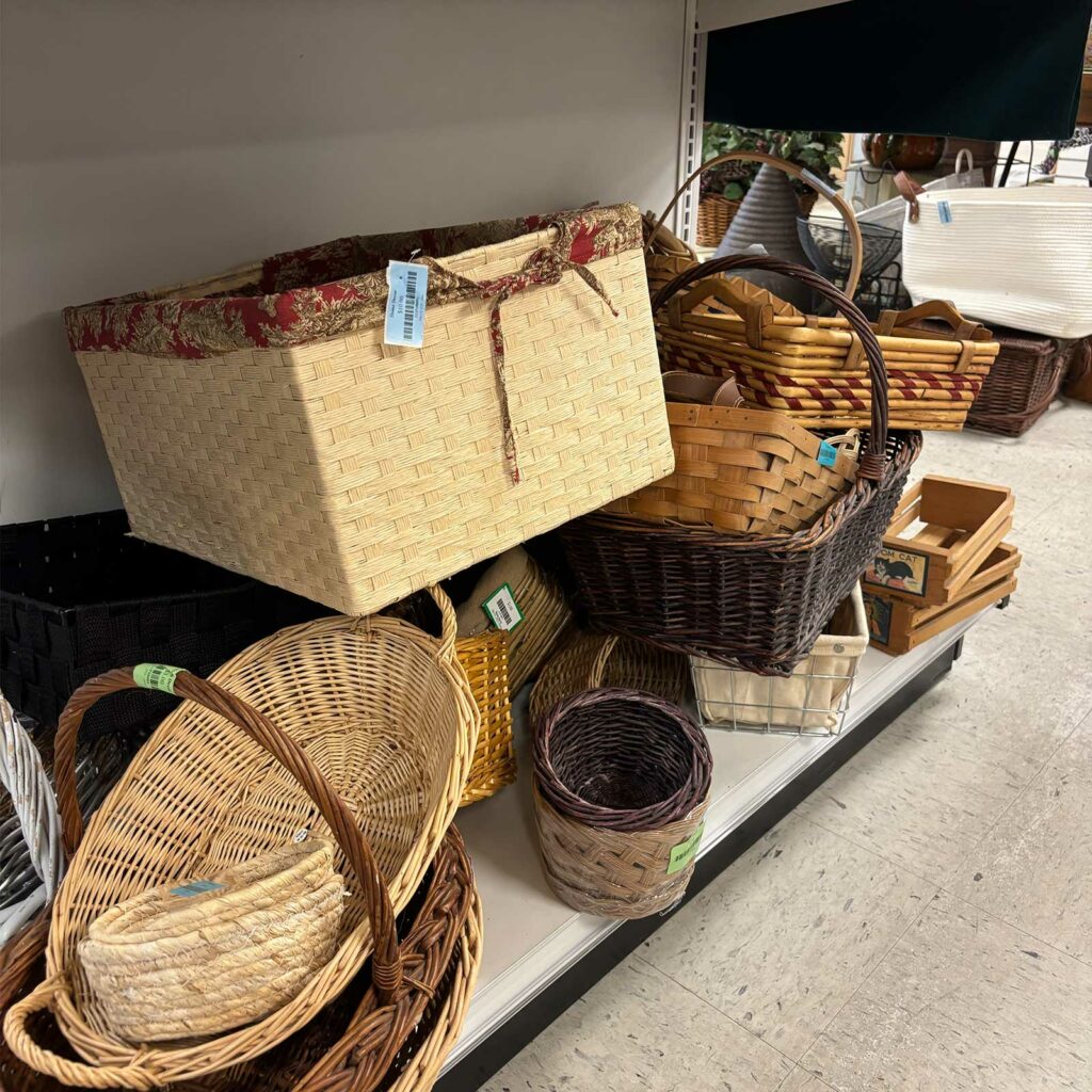 7. Baskets, Crates & Trays For Wedding Decorations 7. Baskets, Crates & Trays For Wedding Decorations