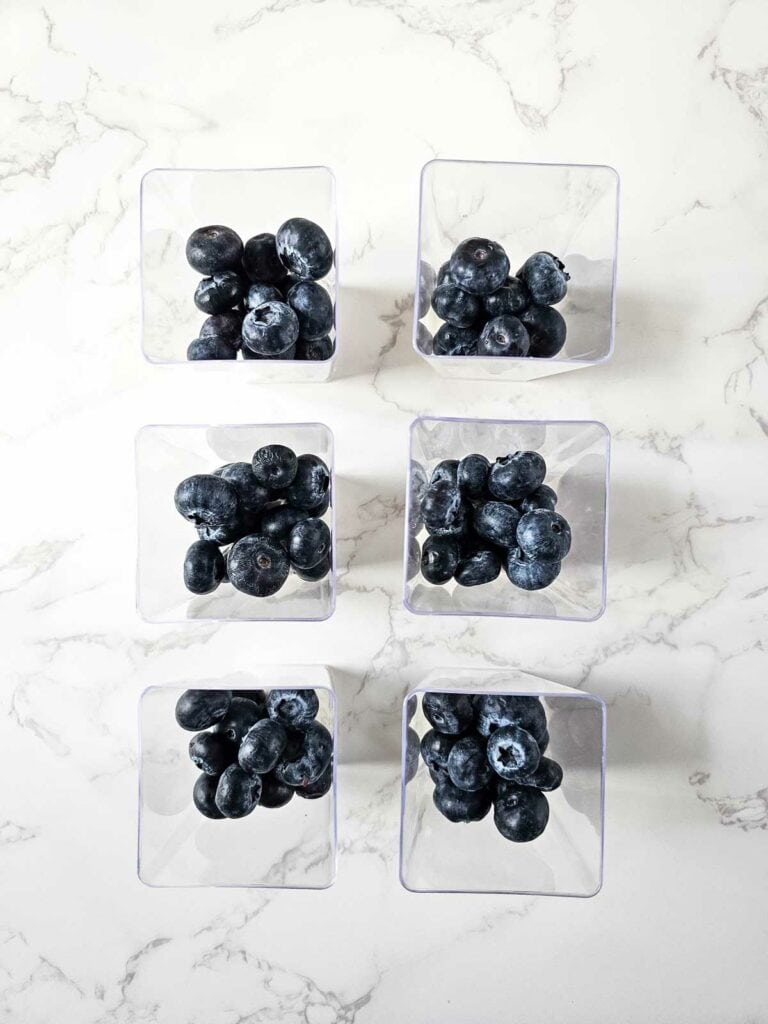 Blueberry Cheesecake Parfait Cups – Easy No Bake Party Dessert Blueberry Cheesecake Parfait Cups – Easy No Bake Party Dessert