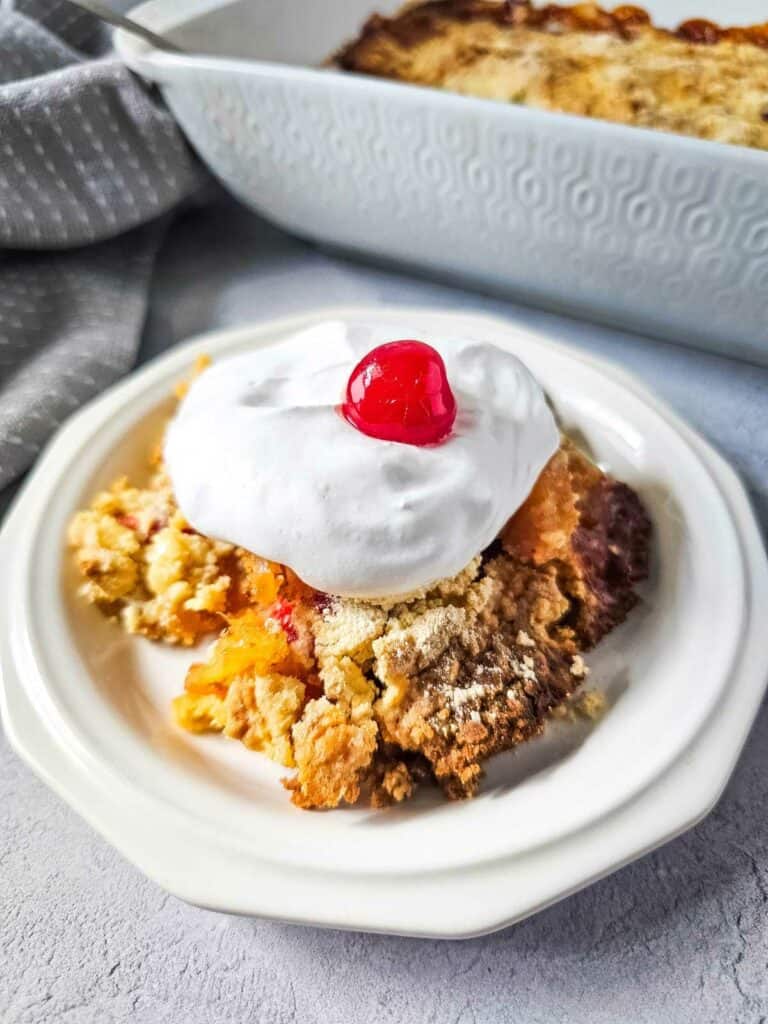Pineapple Upside Down Dump Cake (Just Like the 1980s – But With Less Drama) Pineapple Upside Down Dump Cake (Just Like the 1980s – But With Less Drama)