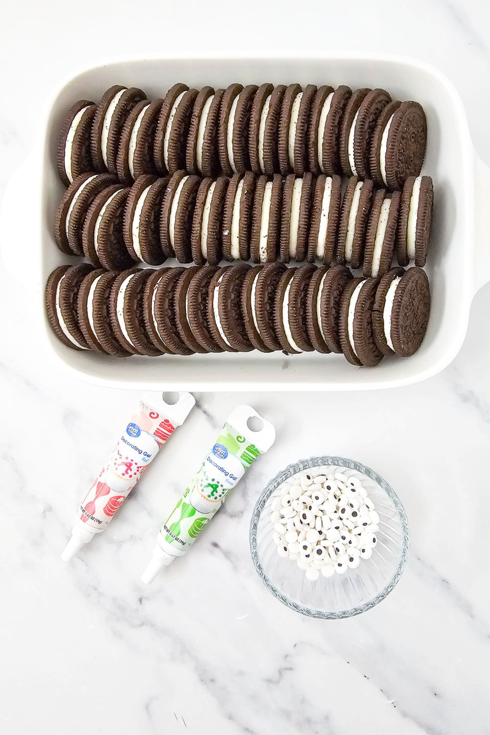 Spooky Oreo Eyeballs – A No-Bake Halloween Treat Spooky Oreo Eyeballs – A No-Bake Halloween Treat
