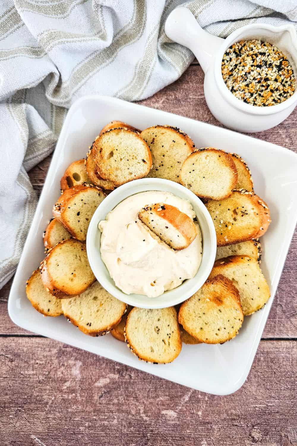 These Everything Bagel Crisps Are the Star of My Snack Drawer Now!