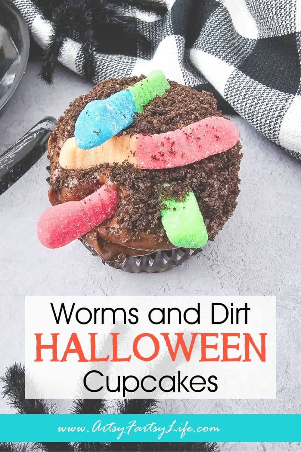 Easy Peasy Worms and Dirt Halloween Cupcakes