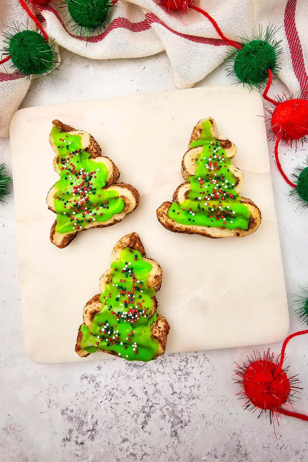 The Ultimate Christmas Aesthetic Breakfast: Cinnamon Roll Trees The Ultimate Christmas Aesthetic Breakfast: Cinnamon Roll Trees
