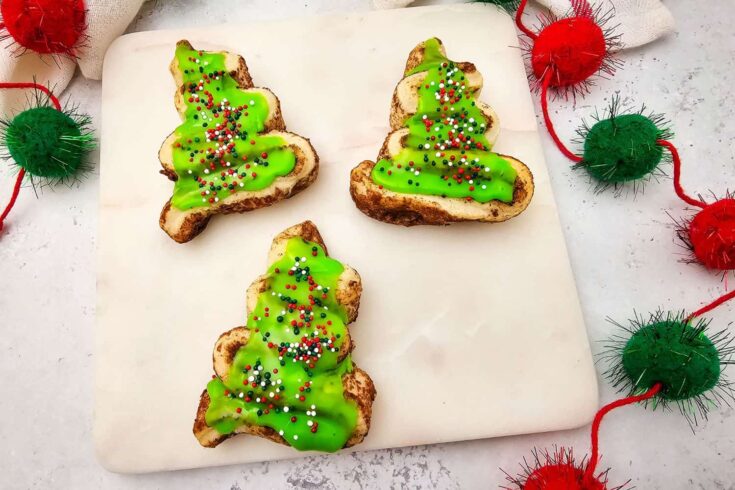 The Ultimate Christmas Aesthetic Breakfast: Cinnamon Roll Trees