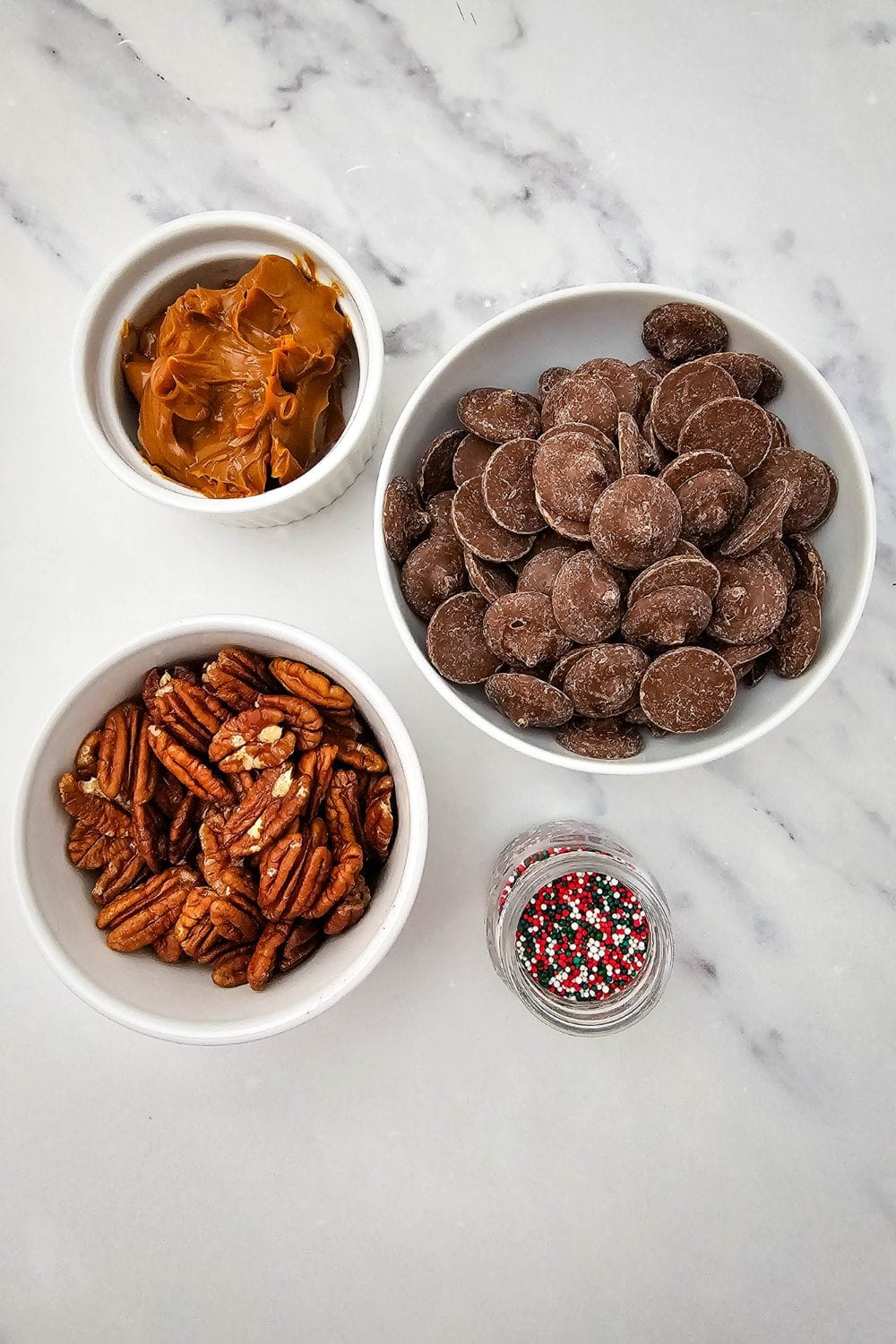 Retro Christmas Cookies - Caramel Pecan Turtles
