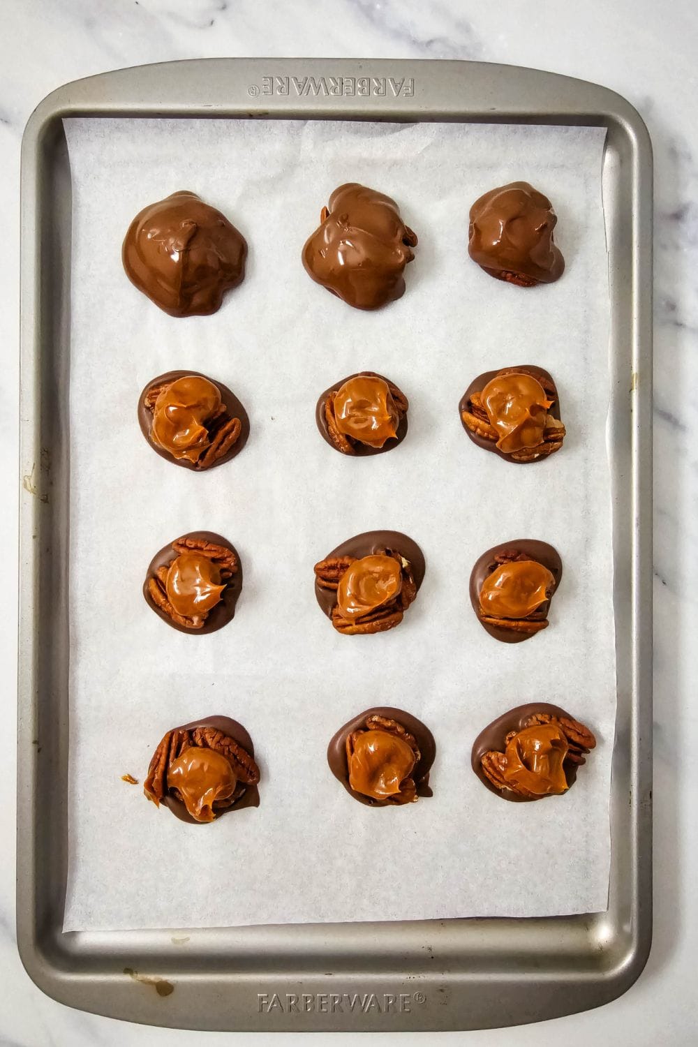 Retro Christmas Cookies - Caramel Pecan Turtles