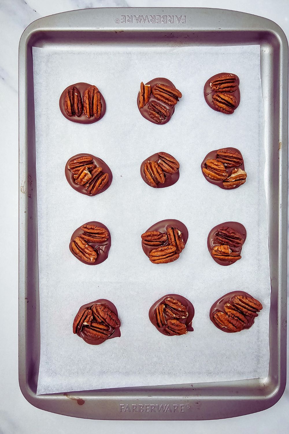 Retro Christmas Cookies - Caramel Pecan Turtles