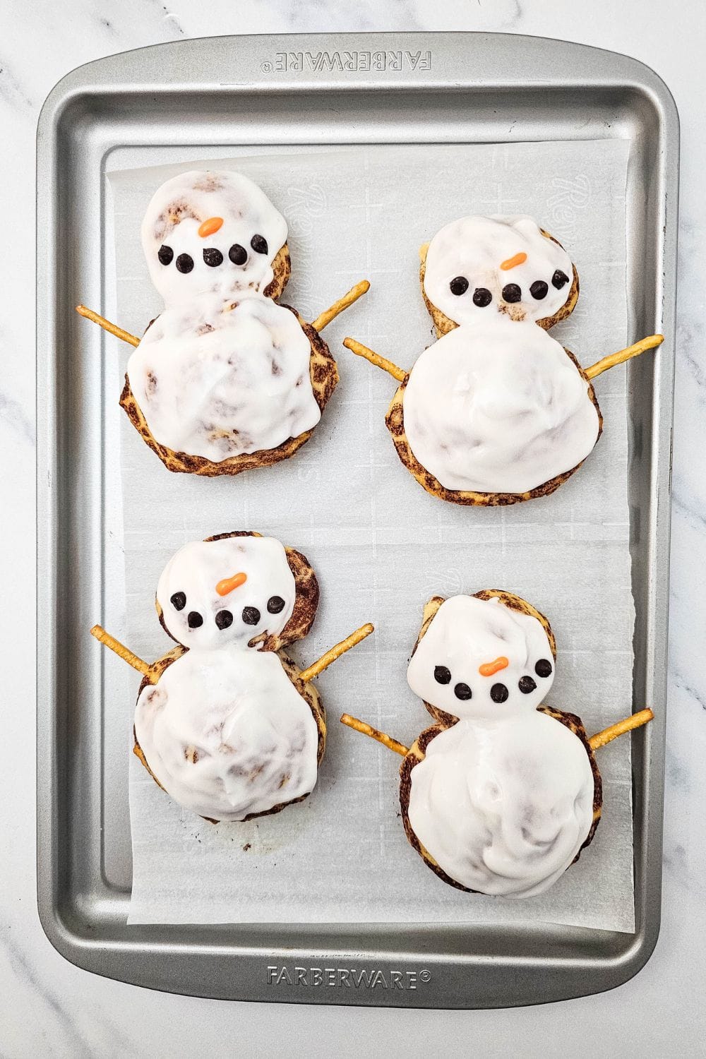 Snowman Cinnamon Rolls – The Cutest Christmas Breakfast Ever! Snowman Cinnamon Rolls – The Cutest Christmas Breakfast Ever!