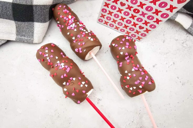 Valentine’s Marshmallow Pops - A Sweet Treat on a Stick!