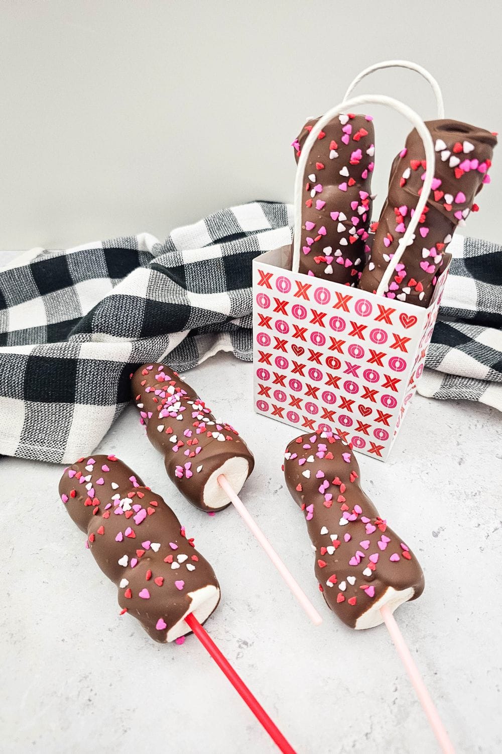 Valentine’s Marshmallow Pops - A Sweet Treat on a Stick!