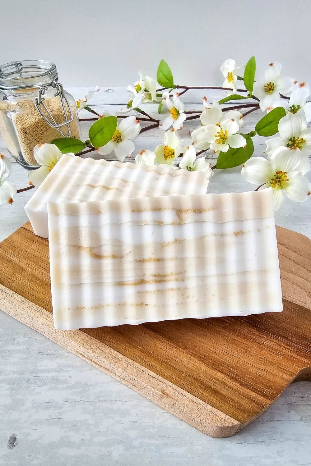 Buzz-Worthy Beauty: DIY Honey Swirl Soap Bars for Soft, Glowing Skin