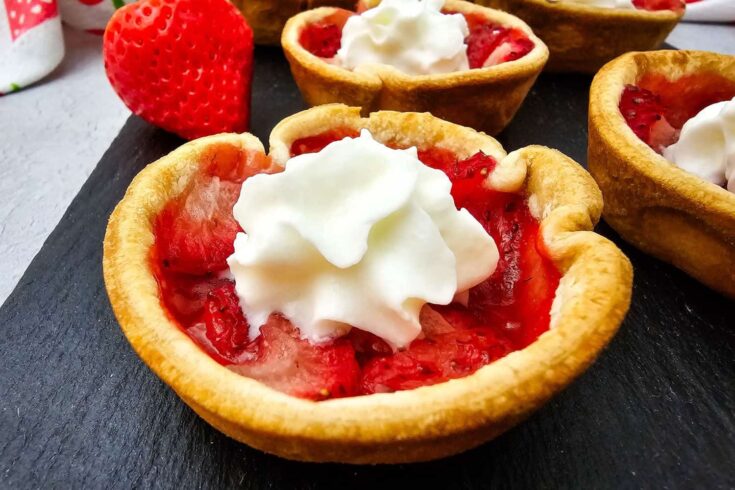 Adorable Little Strawberry Pies That Are Big on Flavor