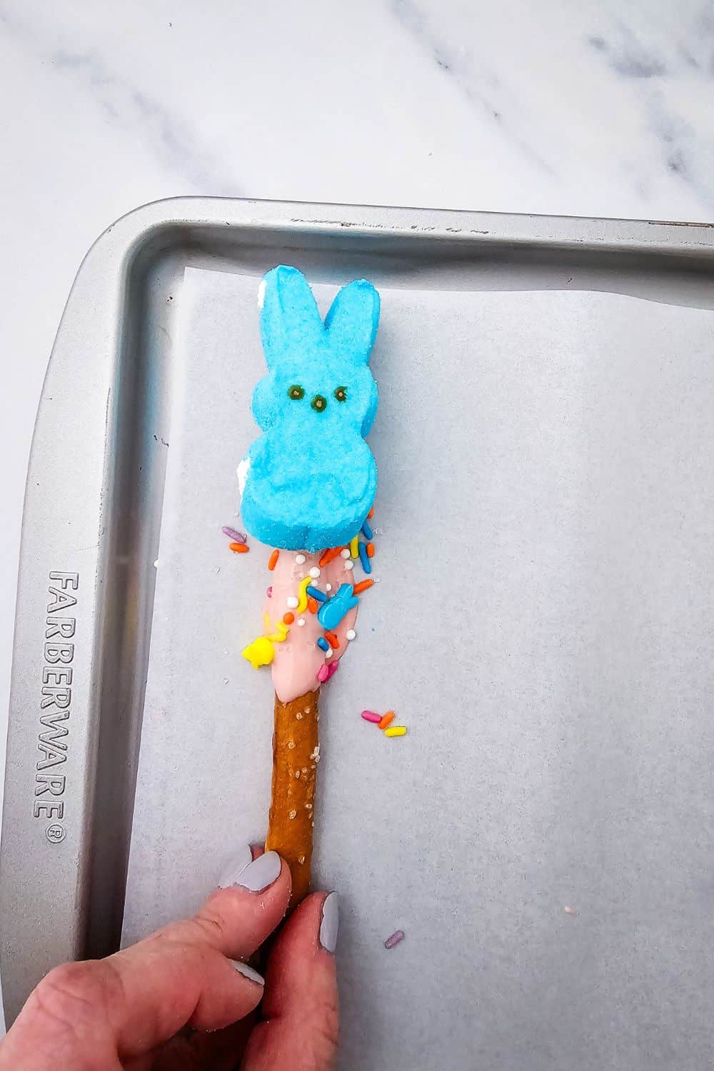 Old Fashioned Easter Candy Fun with Dipped Pretzel Peeps