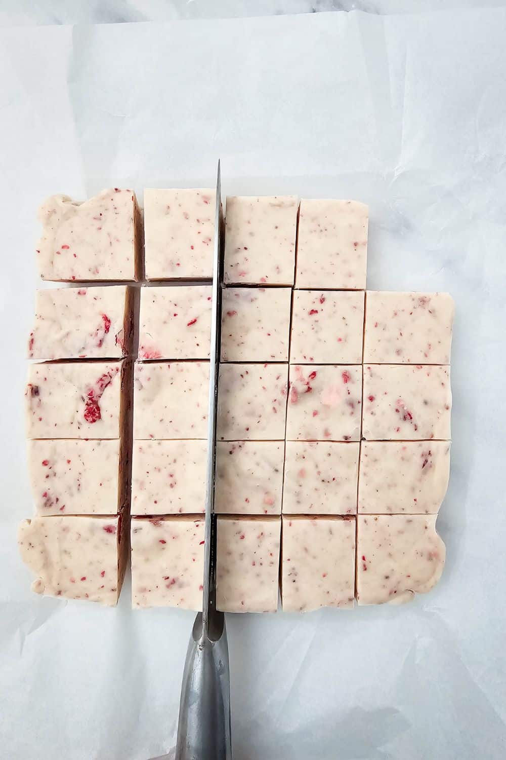 Easy Strawberries and Cream Fudge (A Dreamy No-Bake Dessert!)