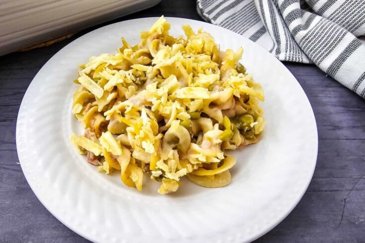 Old-Fashioned Tuna Noodle Casserole (The Creamy, Crunchy Classic We Grew Up With)
