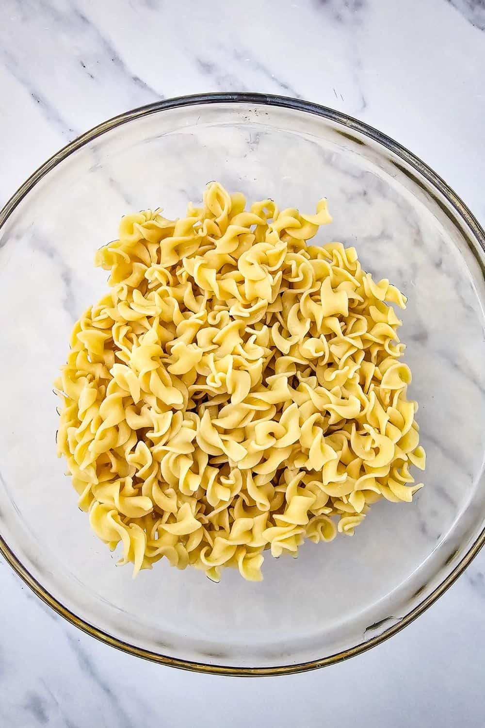 Old-Fashioned Tuna Noodle Casserole (The Creamy, Crunchy Classic We Grew Up With)