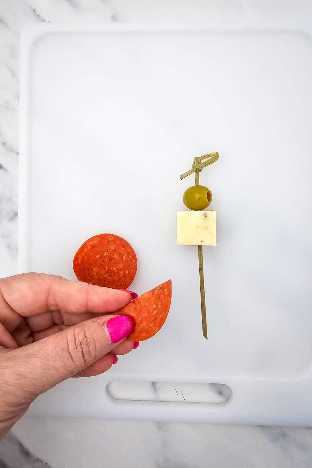 Tortellini Antipasto Skewers (Easy Party Appetizer)