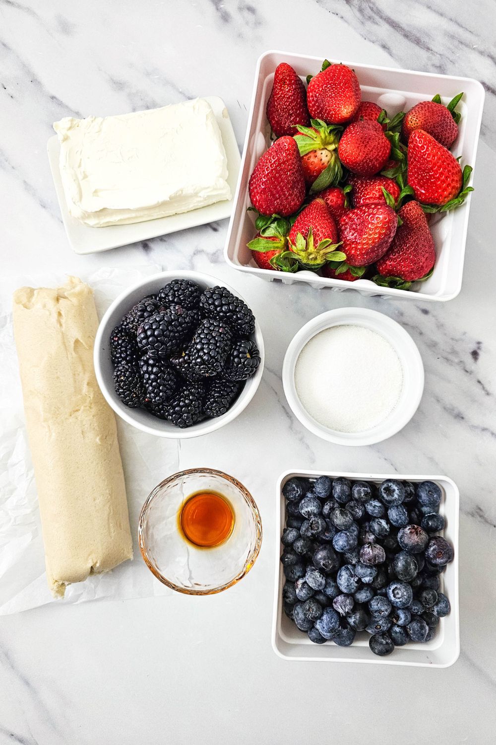 Red, White and Blue Fruit Pizza (Easy Patriotic Dessert)