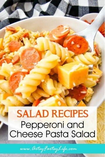 Pepperoni and Cheese Pasta Salad (Pizza in a Bowl!)