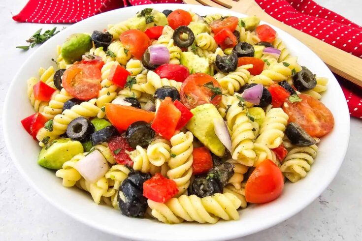 Creamy Avocado Pasta Salad (No Mayo!)