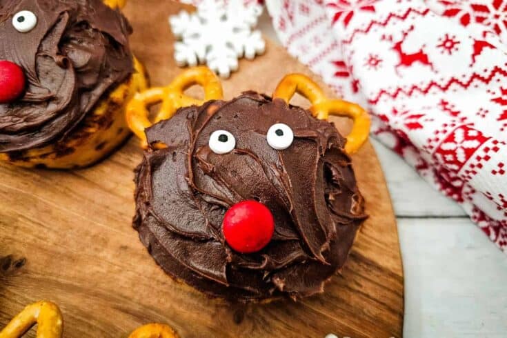 Easy Christmas Morning Breakfast - Adorable Reindeer Cinnamon Rolls
